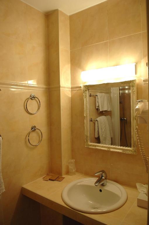 Hotel-Residence Chalgrin ปารีส ภายนอก รูปภาพ