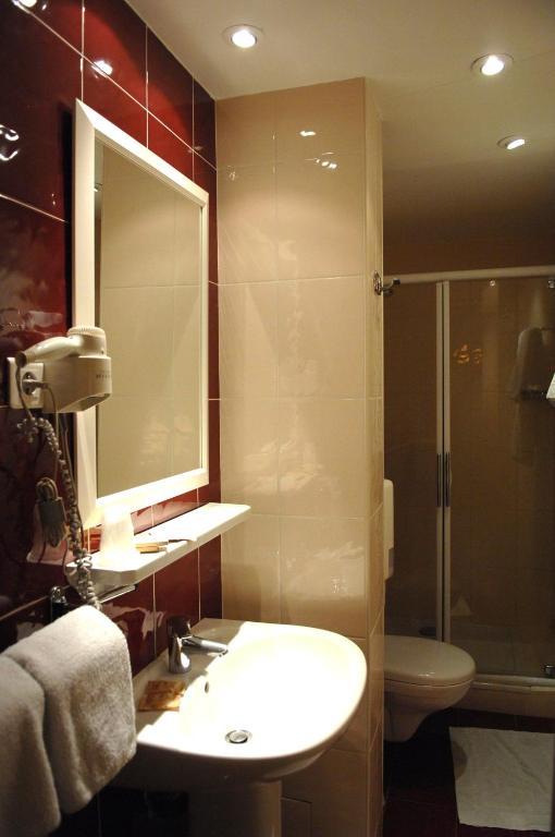 Hotel-Residence Chalgrin ปารีส ภายนอก รูปภาพ